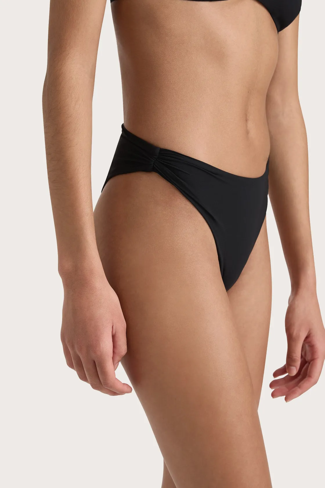 Matching Sets | Swim^Faithfull The Brand Henni Bikini Bottom Black